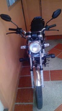 Vendo Akt 125 Al Día