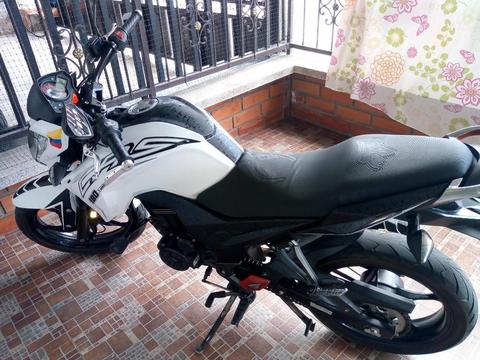 Vendo O Cambio a Carro Moto Cr5 Cc.180