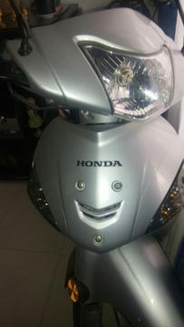 Vendomoto Honda 100