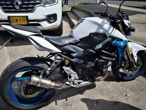 Gsr 750 Recibo Mt 09