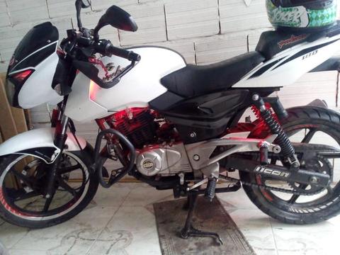 Pulsar 180 R Edición Especial