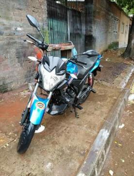 Vendo Moto Akt Evor3 Solo Propiedad