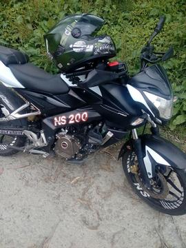 Pulsar 200 Ns 2016