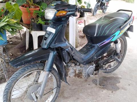 Vendo Moto Yamaha Cripton Modelo 2003