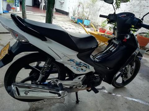 Vendo Moto Suzuki Viva R 115 Modelo 2017