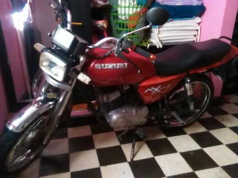 Moto Ax100