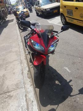 Vendo O Permuto Yamaha R15 2013