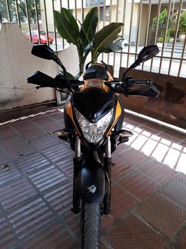 Vendo Ns 200 2014