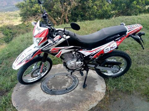 Vendo Moto Xr 150 2017