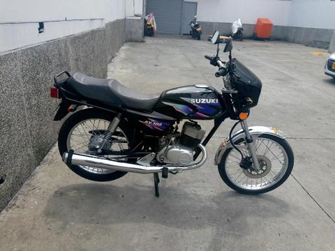 Vendo Ax 100 Modelo 2009