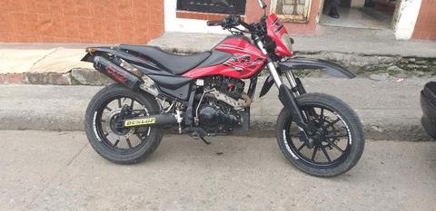 Vendo Akt Xm Modelo 2012