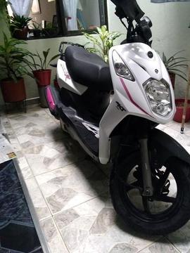 Se vende Dynamic R125 modelo 2015