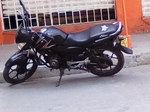 Vendo Moto Discover Solo Tarjeta