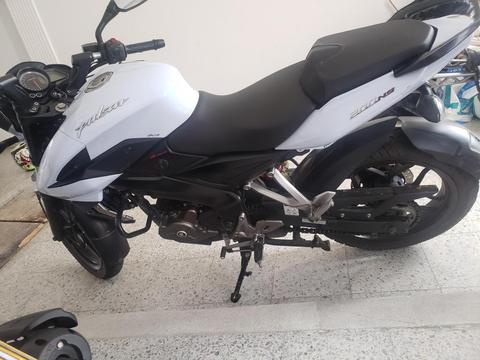 PULSAR NS 200 2015