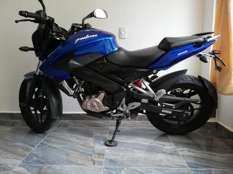 pulsar 200 NS