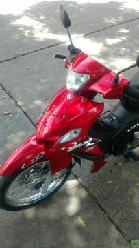 Vendo Moto Suzuki Viva R 2015