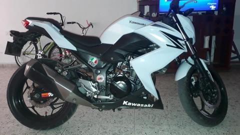 Vendo Moto excelente estado