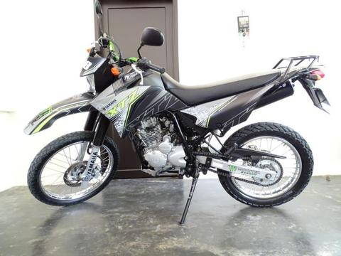 Moto Yamaha XTZ-250