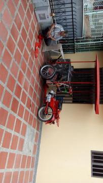 Se Vende Triciclo con Moto