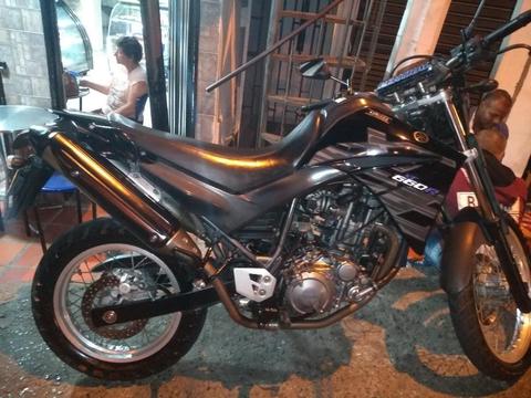 Se Vende Xt660