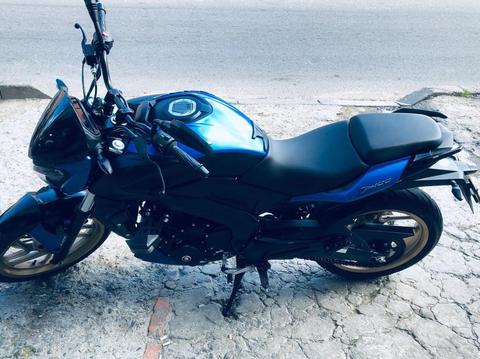 Vendo Moto Dominar