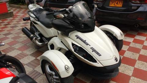 Can Am Spyder Rs 2011