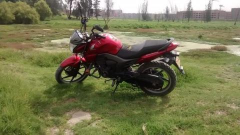 Vendo Honda Invicta 150