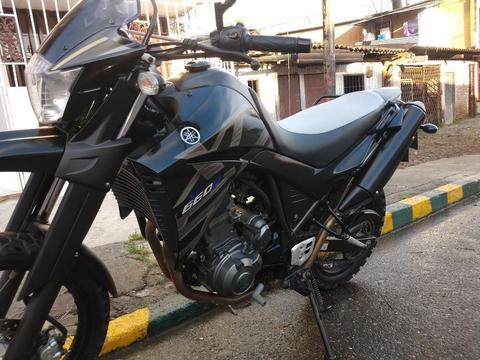 Vendo O Permuto Xt 660