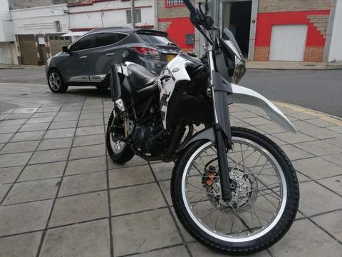 Vendo Yamaha Xt 660 R 2011