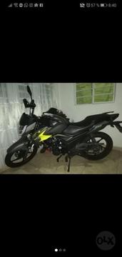 Vendo Akt Cr4. Papeles Nuevos 4.000.000