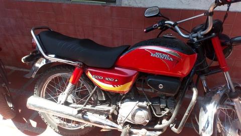 Moto. Honda Ecomax 2004