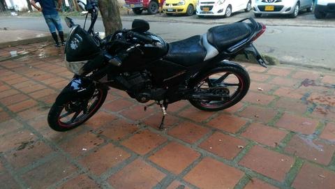 Excelente Honda Invicta Cb150 2012