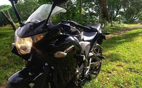 Vendo Moto Honda CBR250; Mod. 2015