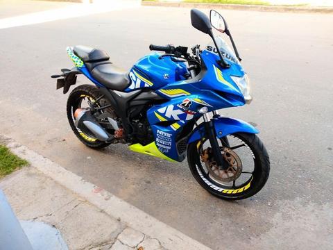 Linda Suzuki Gixxer Sf