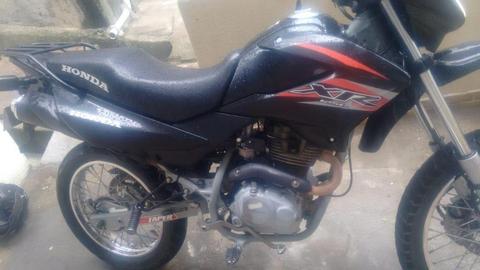 Vendo Motocicleta Honda Modelo 2012