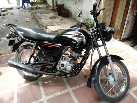 Vendo Moto Boxer Bm100 en Buen Estado