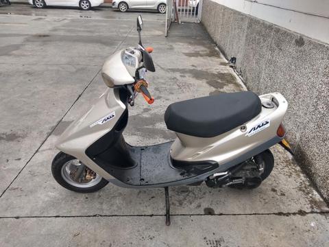 Vendo Yamaha Axis Modelo 1999