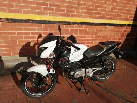 Vendo Moto Pulsar 220 Ss Modelo 2015