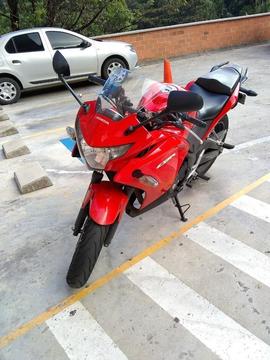 Honda Cbr 250r Roja