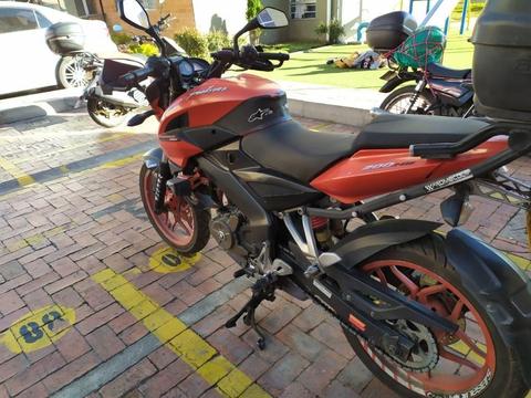 Vendo O Permuto Ns200 X Bws Modelo 2015