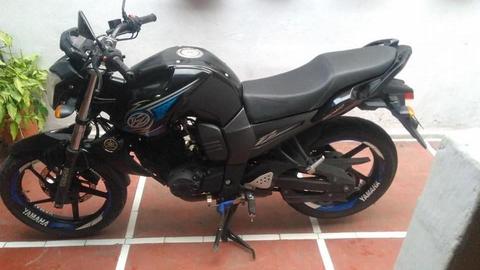 Se vende moto Yamaha Fz 150 cc modelo 2014