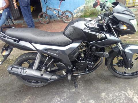 Moto Sz Yamaha 2015