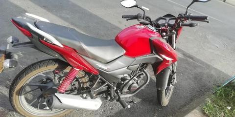 VENTA MOTO CB125F