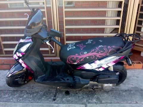 VENDO MOTO EN BUEN ESTADO NEGOCIABLE