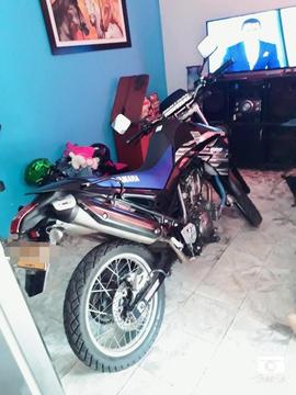 SE VENDE XT 660