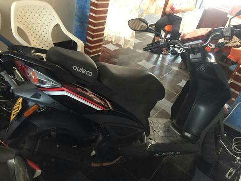 Vendo Moto Modelo 2014