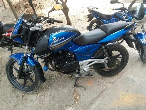 Pulsar 200