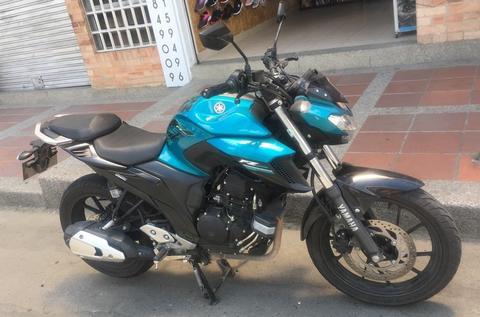 Moto Yamaha Fz 250