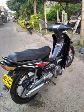 Se Vende Moto Akt Especial