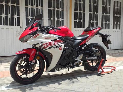 Yamaha R3 2016